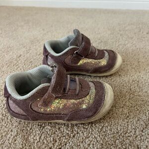 Stride Rite Jazzy Sparkle Sneaker Size 6